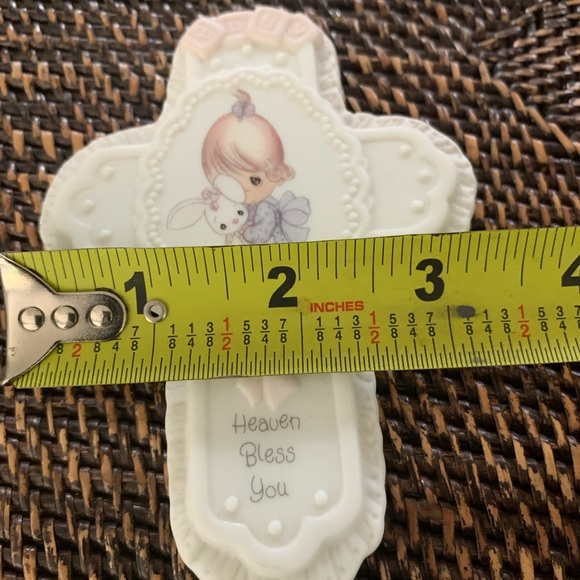 Adorable Precious Moments Cross for Baby - Picture 4 of 4
